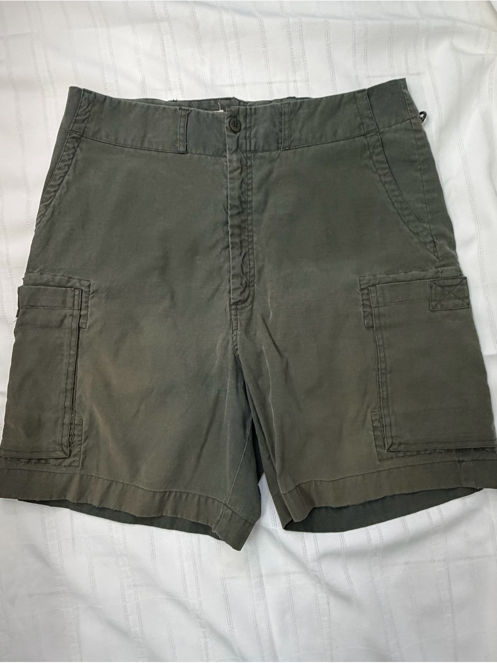 Tilley Expedition Cargo Shorts Army Green Hiking Outdoor Travel Men’s 34 Canada